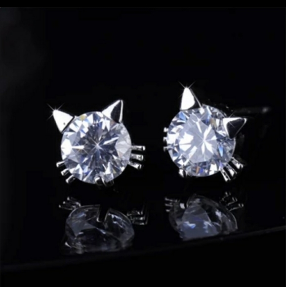 Jewelry - NWOT Sterling Cubic Zircona Cat Studs